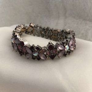 Shades of purple stretch braclet